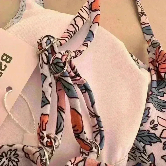 b2prity One Piece F - Picture 7 of 10